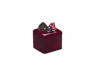 BORDEAUX FOREST FRUITS MOUSSE CUBE